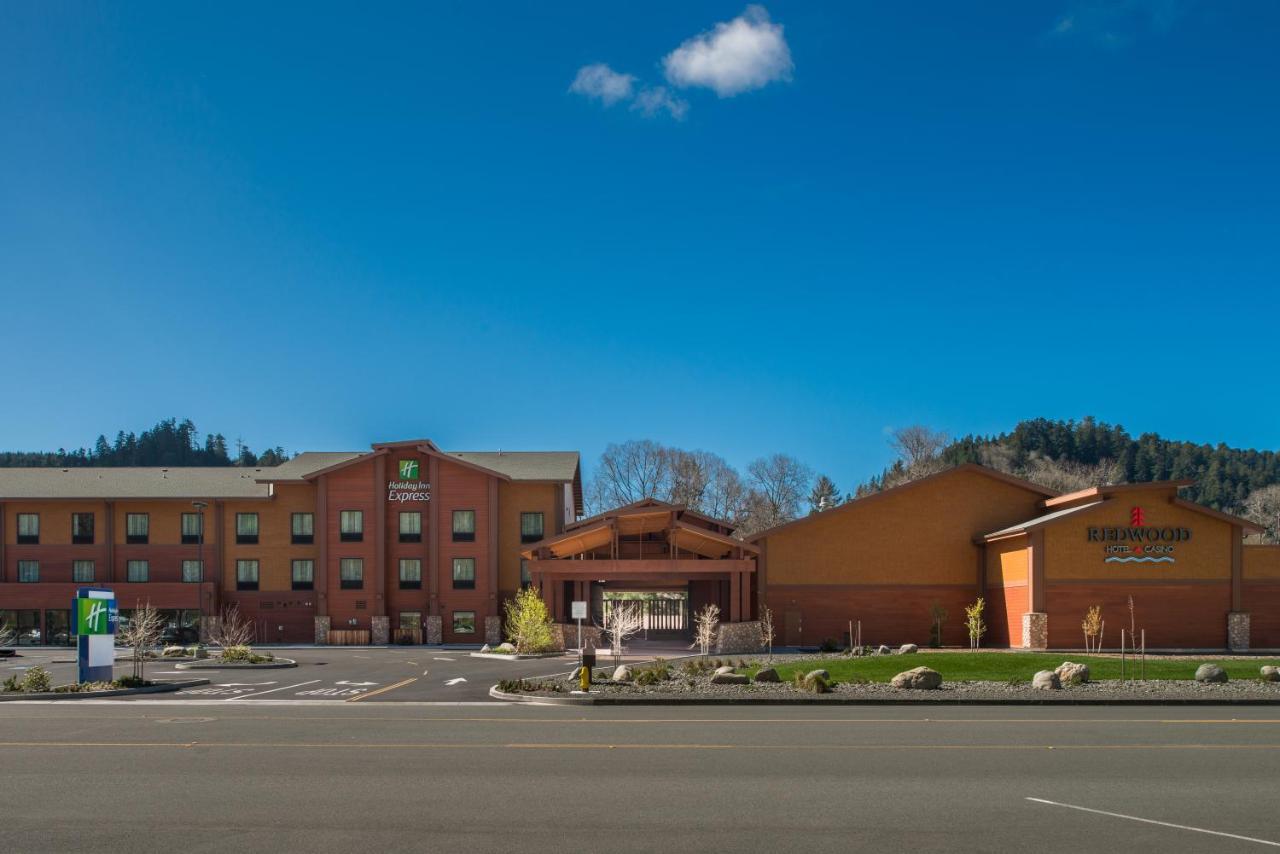 Holiday Inn Express Redwood National Park By Ihg Klamath Exteriör bild