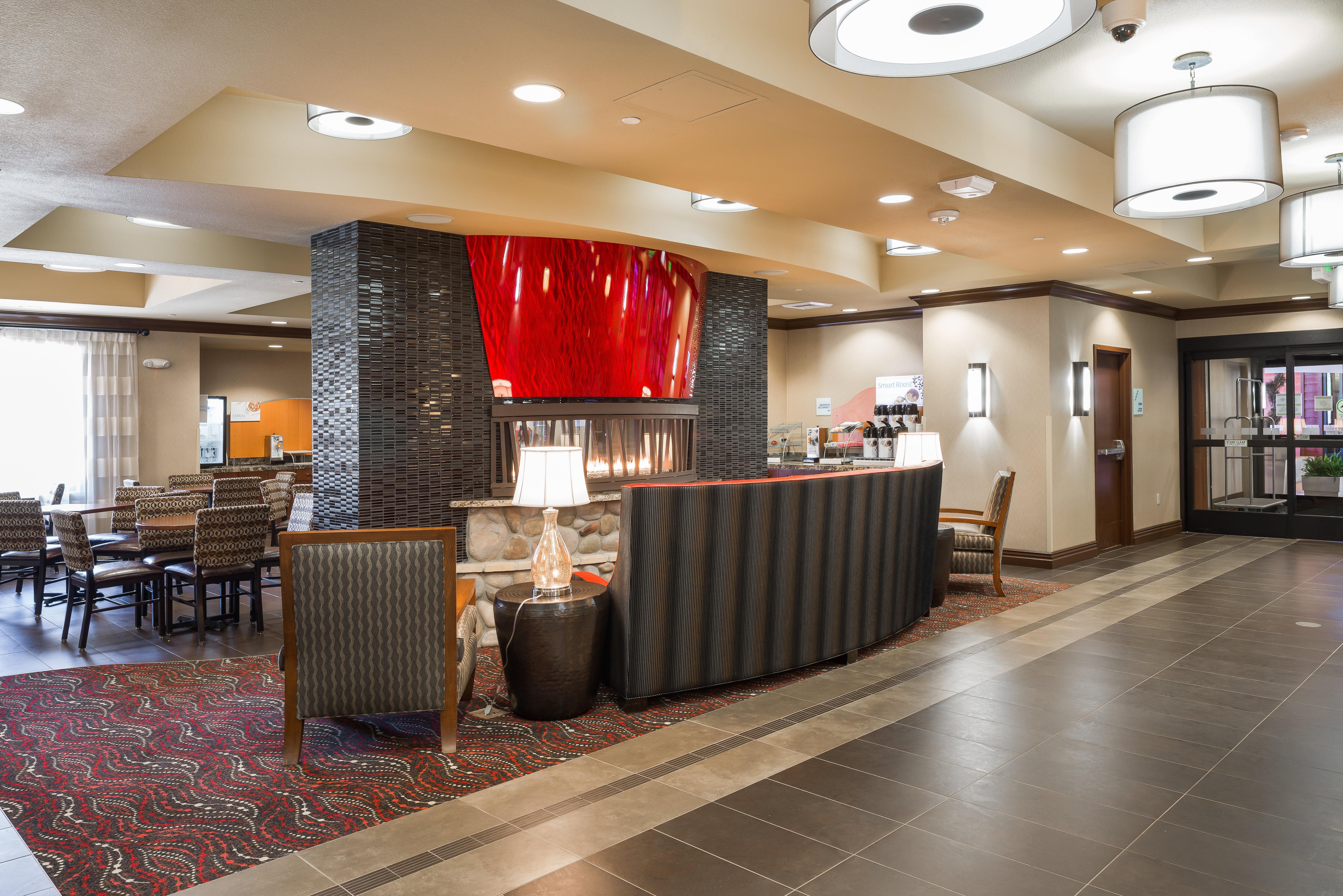 Holiday Inn Express Redwood National Park By Ihg Klamath Exteriör bild
