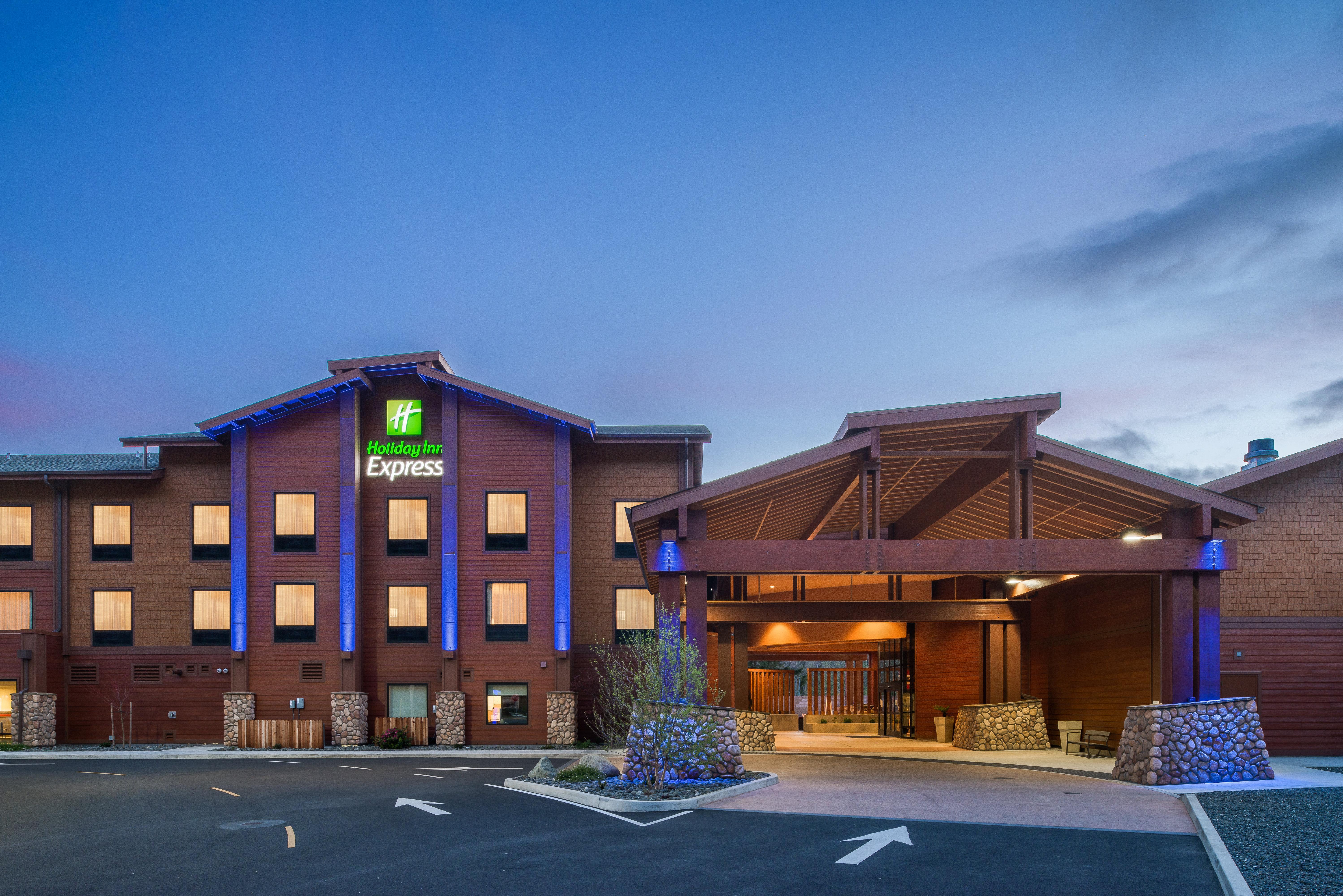 Holiday Inn Express Redwood National Park By Ihg Klamath Exteriör bild
