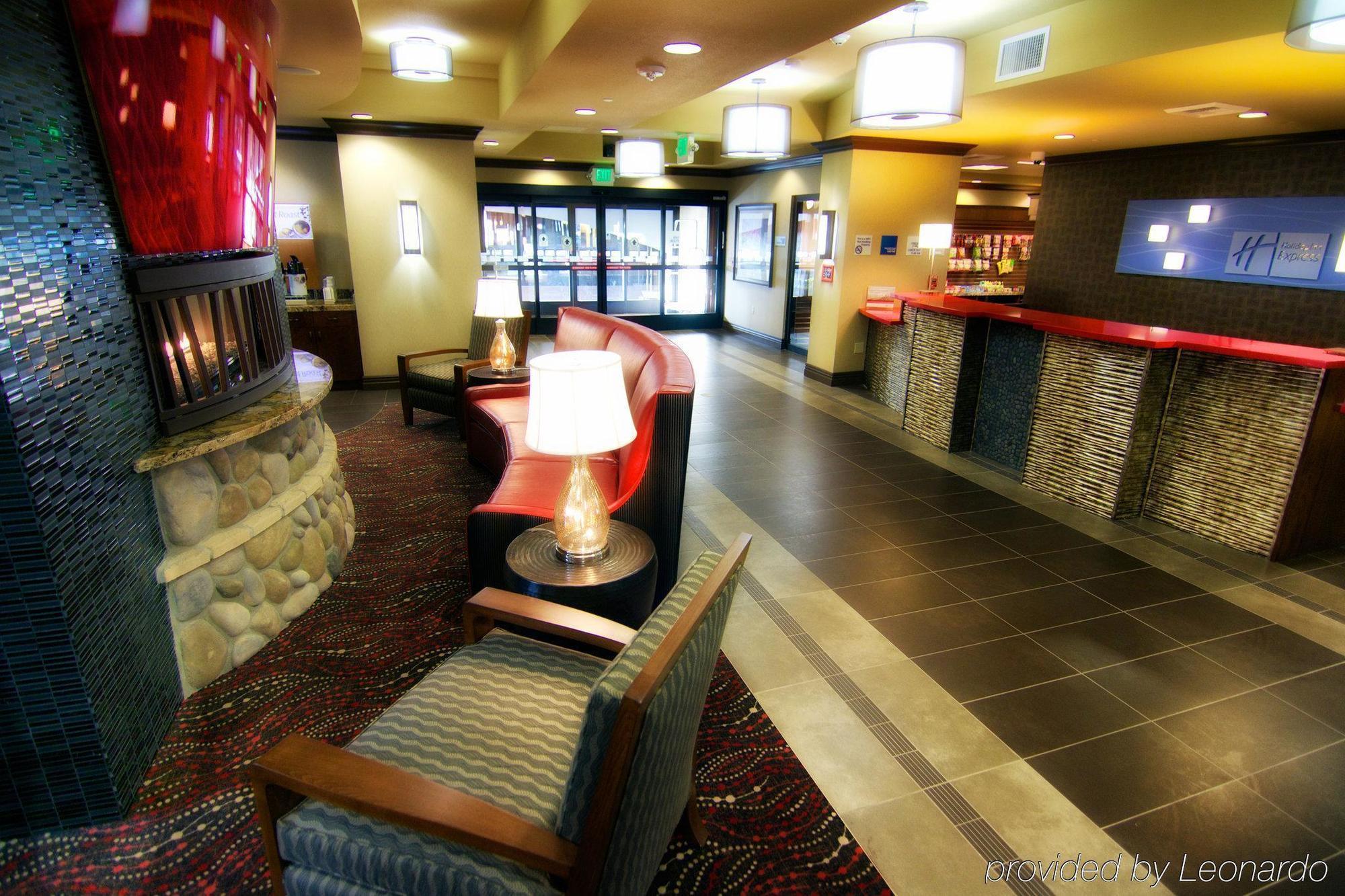 Holiday Inn Express Redwood National Park By Ihg Klamath Exteriör bild