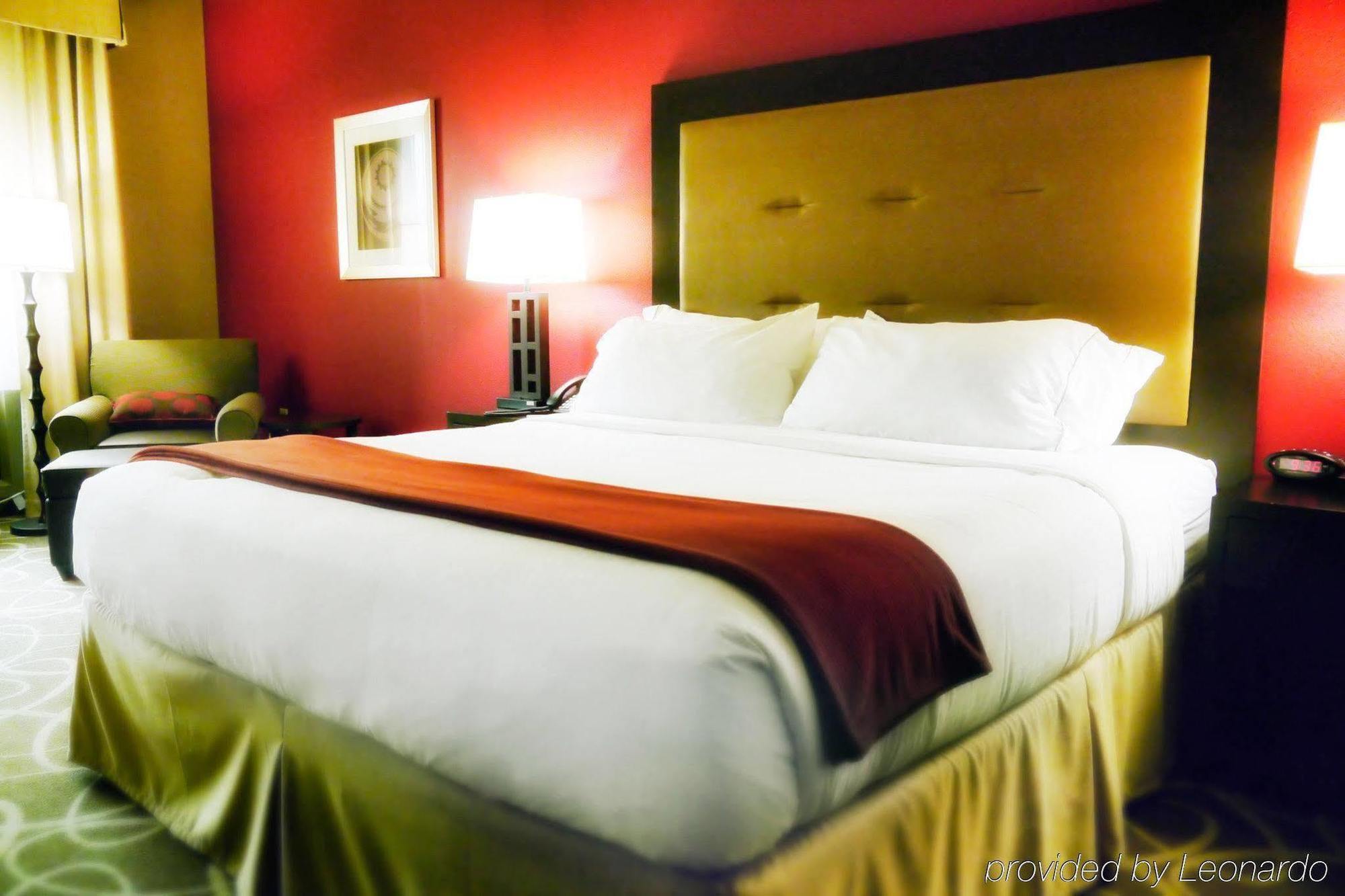 Holiday Inn Express Redwood National Park By Ihg Klamath Exteriör bild